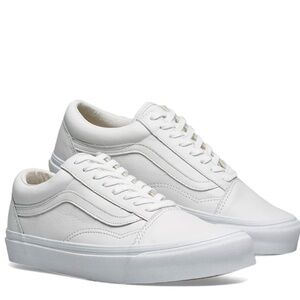 VANS VAULT OG OLD SKOOL LX
VLT White